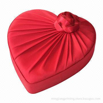 Heart-shaped Chocolate Box